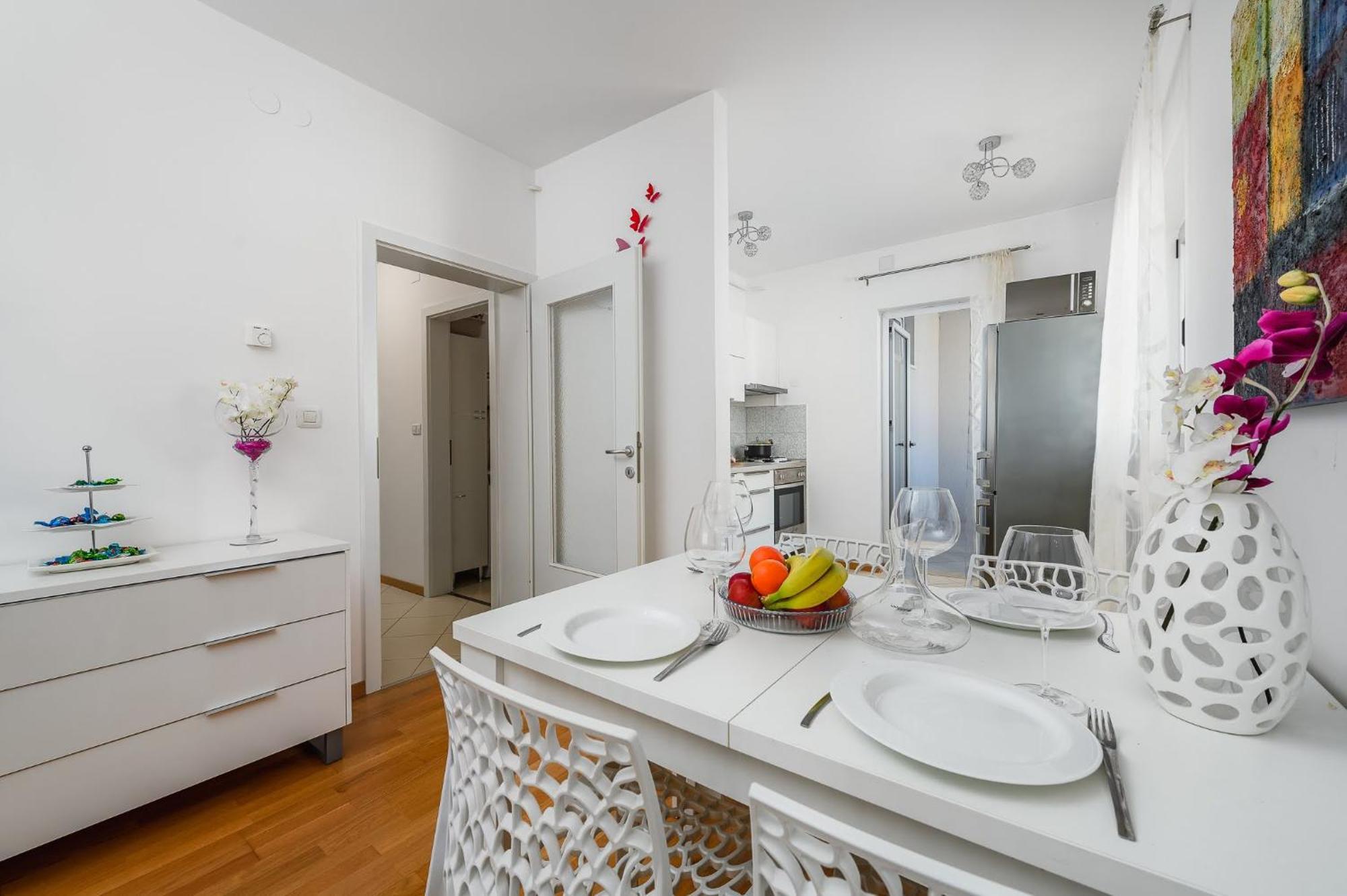 Aureo Apartment Pula Center Luaran gambar